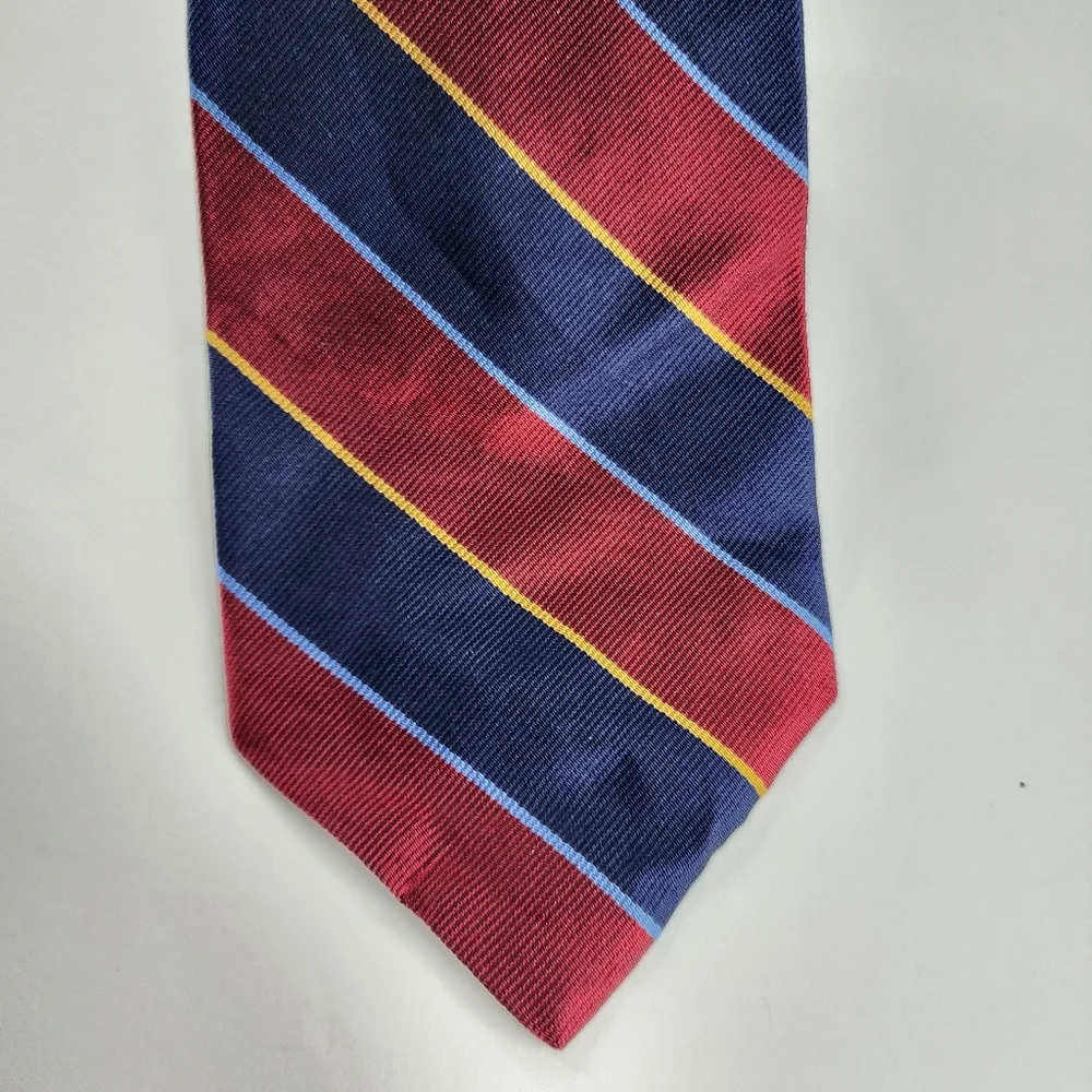 BROOKS BROTHERS MAKERS & MERCHANTS  Red, Blue ,Yellow Stripes Silk Tie.